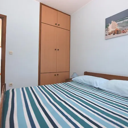 Apartman Petra 5 *
